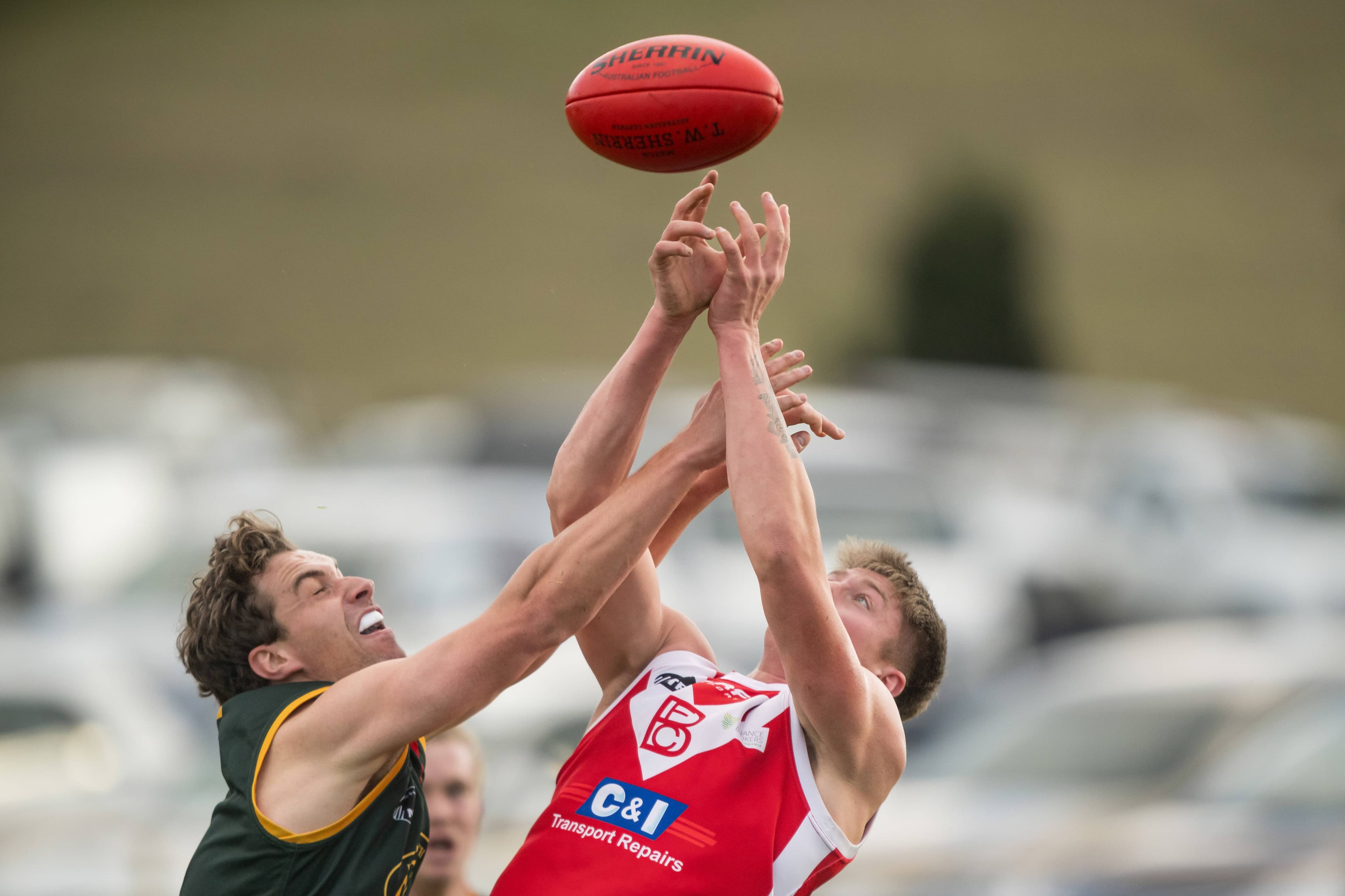 Bracknell's Connor Wiggins trying to take a mark. Picture by Phillip Biggs